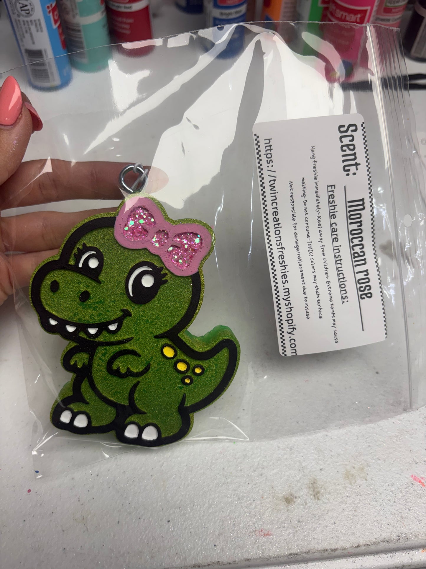 Dino with bow in Moroccan rose