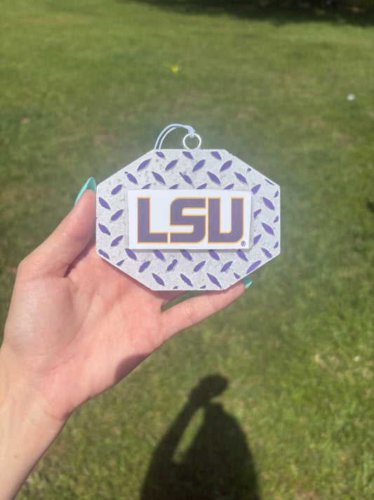 LSU car/truck