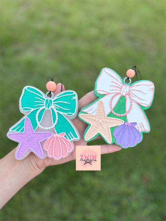 Seashell bow